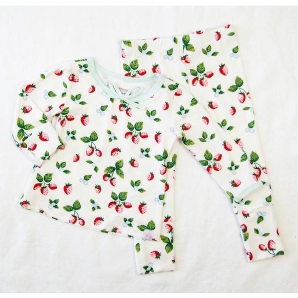 NWT SweetHoney Sweet Strawberry Dreamer 2 Piece 18 M